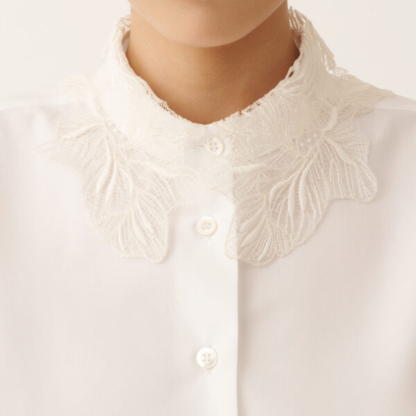 Sleeveless Shirt in Optical White Poplin - Image 5