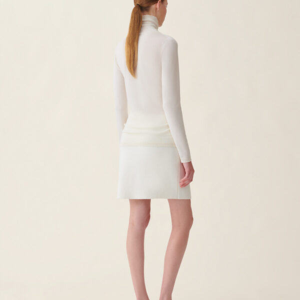 Turtleneck Cashmere and Silk Sweater in Raffia