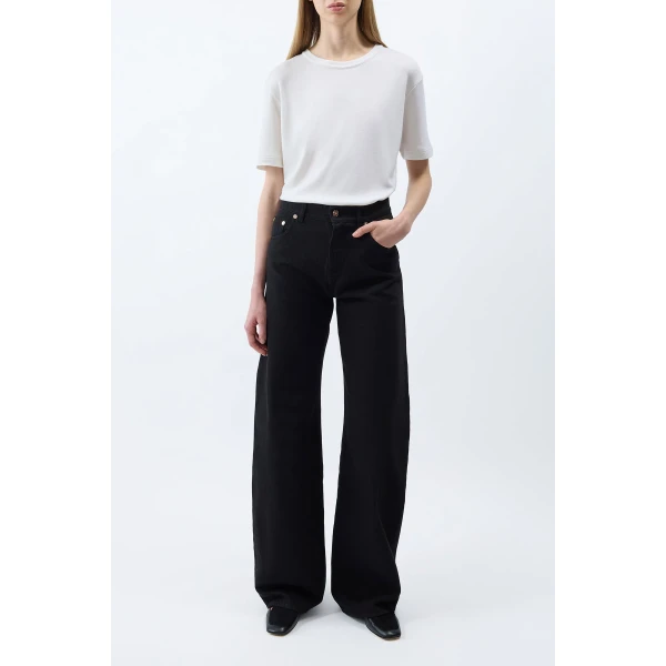 Amoret Barrel-leg Jean in Black Recycled Cotton Denim
