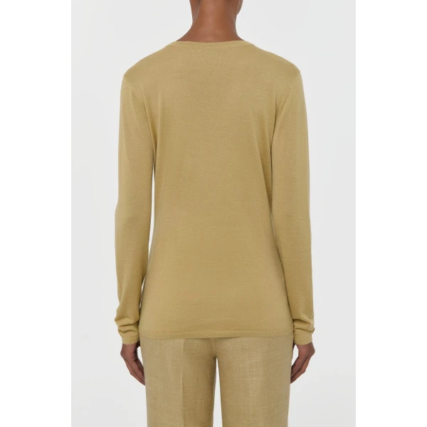 Hay sweater