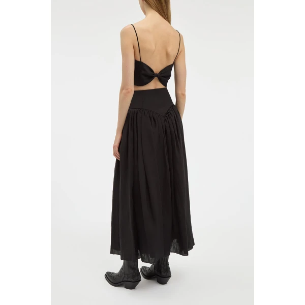 Black skirt
