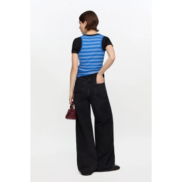 Lari Jeans in Black Rigid Denim