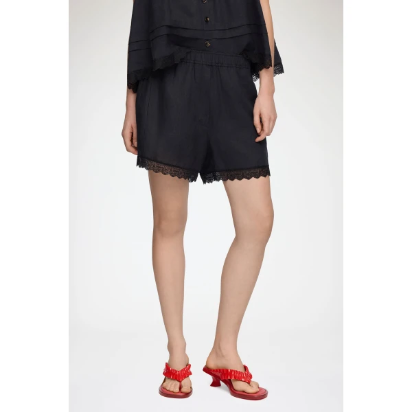 Shorts in Black Linen