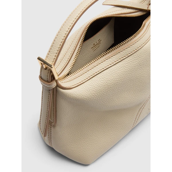designer pouch