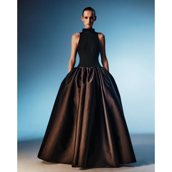 Rasario Crepe and satin maxi dress with a voluminous skirt in Red, view 3