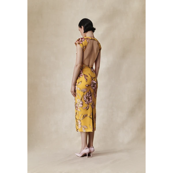 Rasario Devoré velvet midi dress with open back in Yellow, view 3