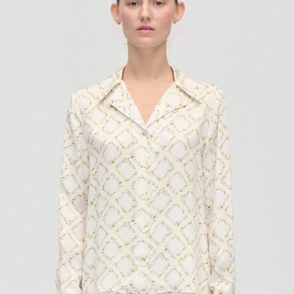 Wide Point Collar Shirt