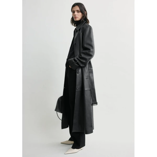 Totême Belted leather coat in Black - Coats - Scandinavian Minimalist Luxury at Coveti