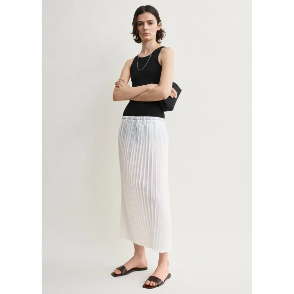 Totême Belted pleated skirt in White - Skirts - Scandinavian Minimalist Luxury at Coveti