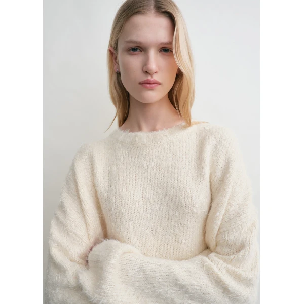 Totême Boxy silk knit in Cream - Knitwear - Scandinavian Minimalist Luxury at Coveti