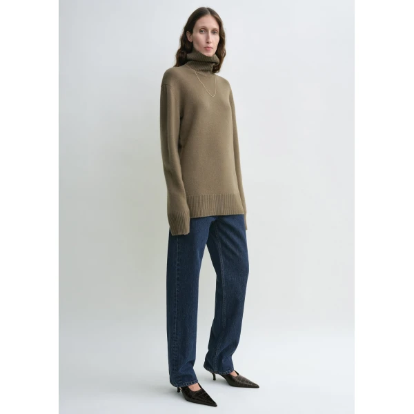 Totême Cashmere turtleneck in Hazel - Knitwear - Scandinavian Minimalist Luxury at Coveti