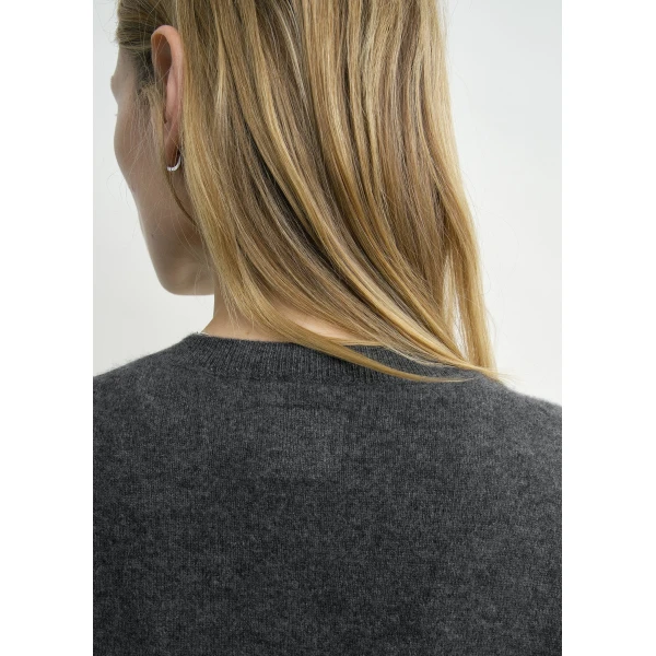 Totême Cashmere v-neck knit charcoal in Charcoal melange - Knitwear - Scandinavian Minimalist Luxury at Coveti