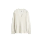 Toteme-Cashmere-v-neck-knit-in-Ecru85979_nobg Totême Cashmere v-neck knit in Ecru - Knitwear - Scandinavian Minimalist Luxury at Coveti