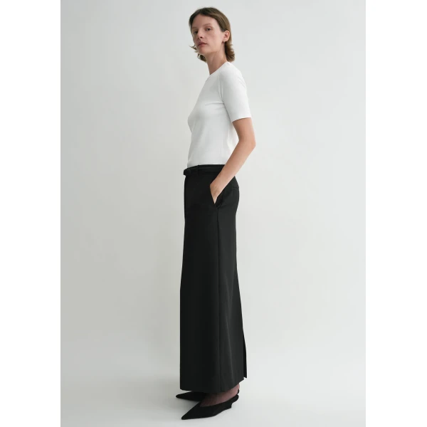 Totême Classic rib tee in White - Tops - Scandinavian Minimalist Luxury at Coveti