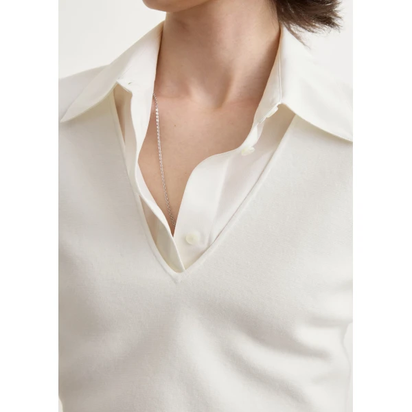 Totême Compact knit v-neck in Off-white - Knitwear - Scandinavian Minimalist Luxury at Coveti