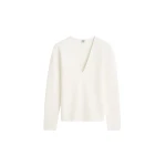 Totême Compact knit v-neck in Off-white - Knitwear - Scandinavian Minimalist Luxury at Coveti