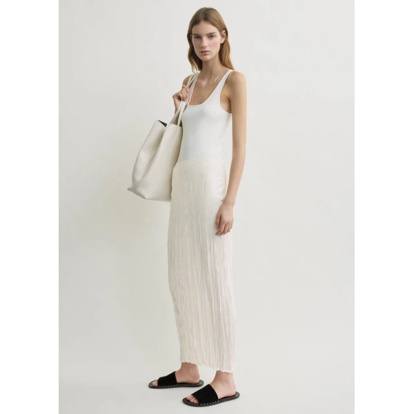 Totême Crinkled knit skirt in White - Skirts - Scandinavian Minimalist Luxury at Coveti