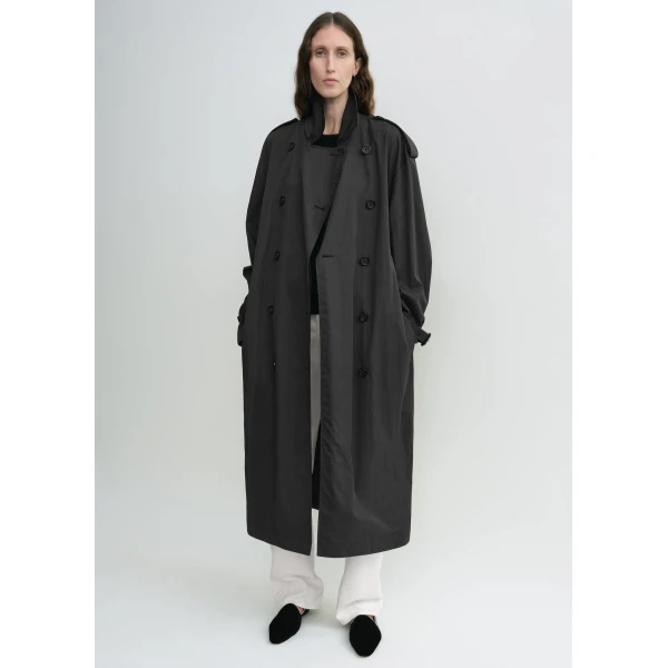 Totême Crisp summer trench in Washed black - Coats - Scandinavian Minimalist Luxury at Coveti