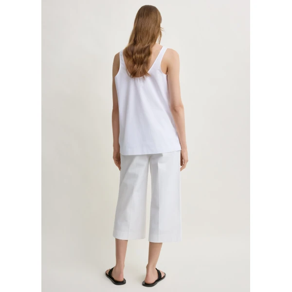 Totême Cropped trousers in White - Pants - Scandinavian Minimalist Luxury at Coveti
