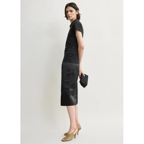 Totême Duchess satin pencil skirt in Black - Skirts - Scandinavian Minimalist Luxury at Coveti