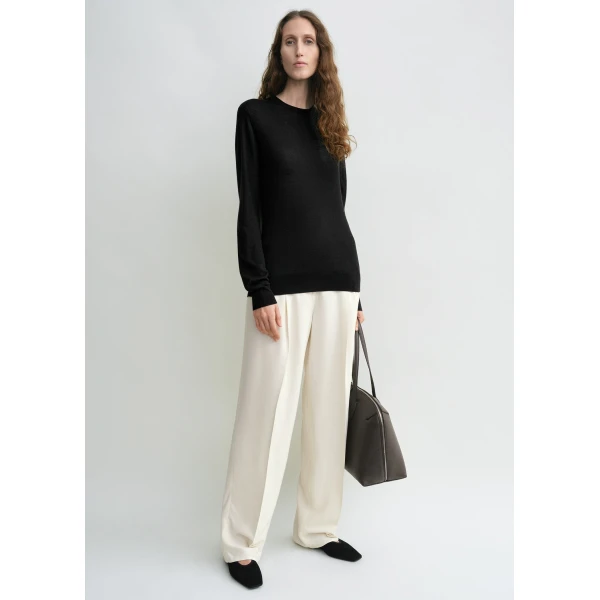 Totême Fine crew knit in Black - Knitwear - Scandinavian Minimalist Luxury at Coveti
