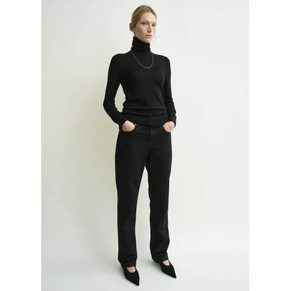 Totême Fine turtleneck in Black - Knitwear - Scandinavian Minimalist Luxury at Coveti