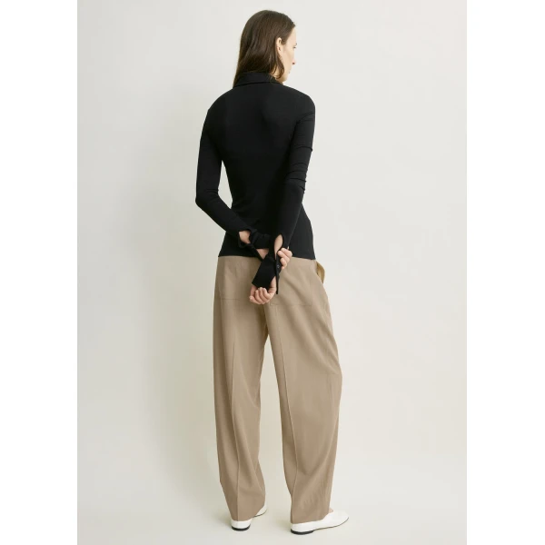Totême Fitted jersey shirt in Black - Tops - Scandinavian Minimalist Luxury at Coveti