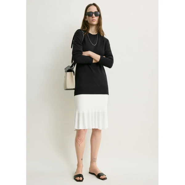 Totême Fluted knit skirt in Optic white - Skirts - Scandinavian Minimalist Luxury at Coveti