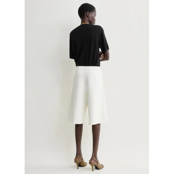 Totême Knit shorts in White - Shorts - Scandinavian Minimalist Luxury at Coveti