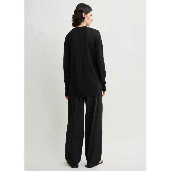 Totême Long-sleeve tee knit in Black - Knitwear - Scandinavian Minimalist Luxury at Coveti