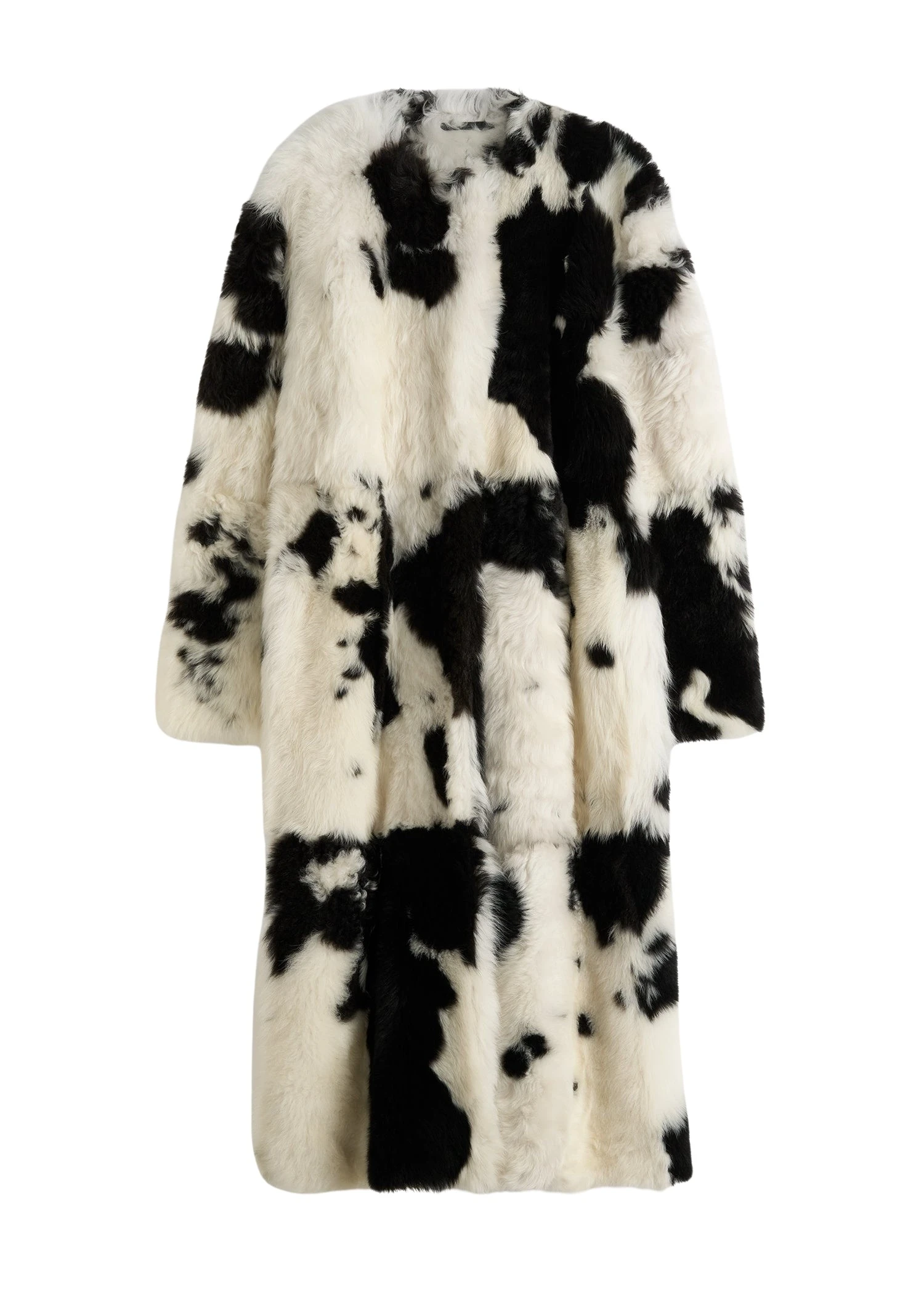 Toteme-Monochrome-shearling-coat-in-Black-White23864_nobg Totême Monochrome shearling coat in Black / White - Coats - Scandinavian Minimalist Luxury at Coveti