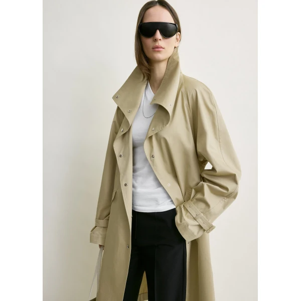 Totême Oversized cotton trench in Beige - Coats - Scandinavian Minimalist Luxury at Coveti
