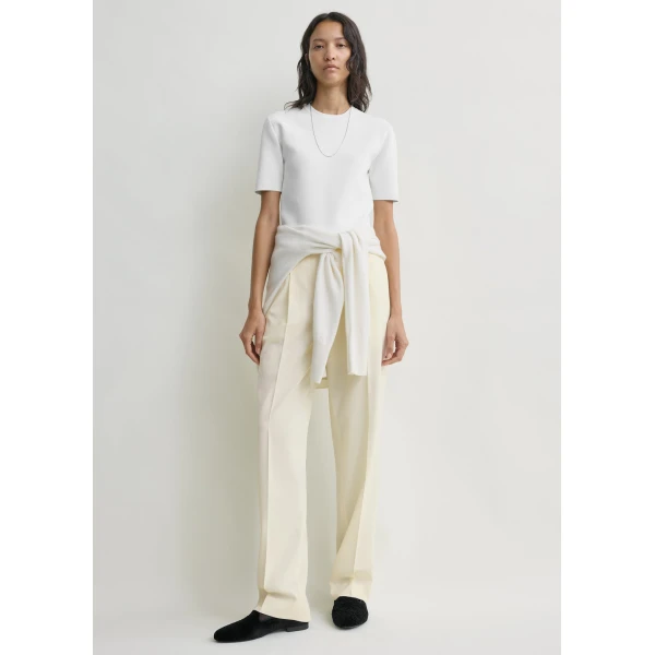 Totême Pleat trousers in Off-white - Pants - Scandinavian Minimalist Luxury at Coveti
