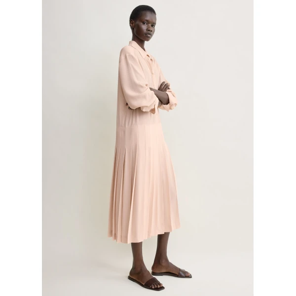 Totême Pleated shirtdress in Dusty pink - Dresses - Scandinavian Minimalist Luxury at Coveti