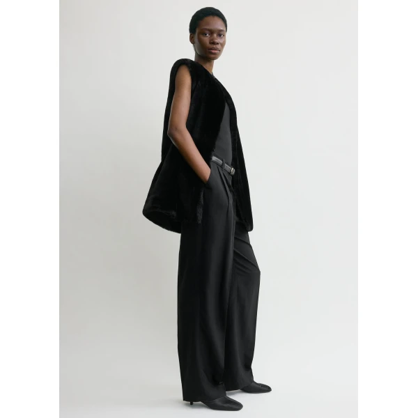 Totême Plush shearling vest in Black - Jackets - Scandinavian Minimalist Luxury at Coveti