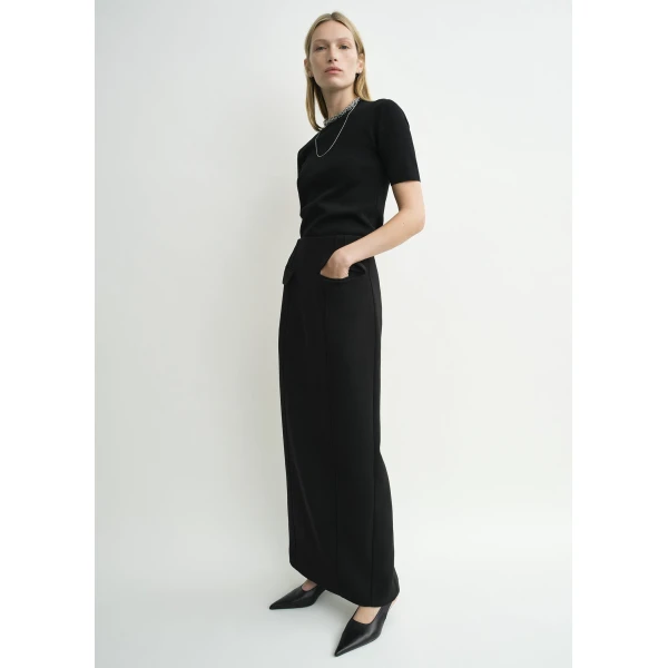 Totême Pocket suit skirt in Black - Skirts - Scandinavian Minimalist Luxury at Coveti