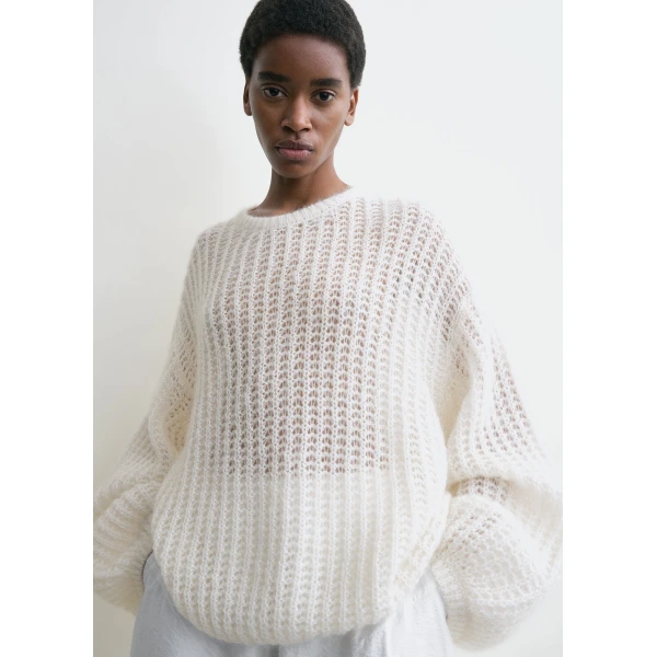 Totême Puffed knit off-white in Off white - Knitwear - Scandinavian Minimalist Luxury at Coveti