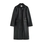 Totême Raglan leather coat in Black - Coats - Scandinavian Minimalist Luxury at Coveti