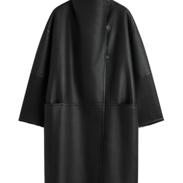 Totême Shearling wrap coat in Black - Coats - Scandinavian Minimalist Luxury at Coveti