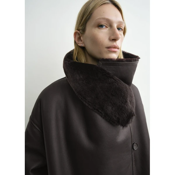 Totême Shearling wrap coat in Dark brown - Coats - Scandinavian Minimalist Luxury at Coveti