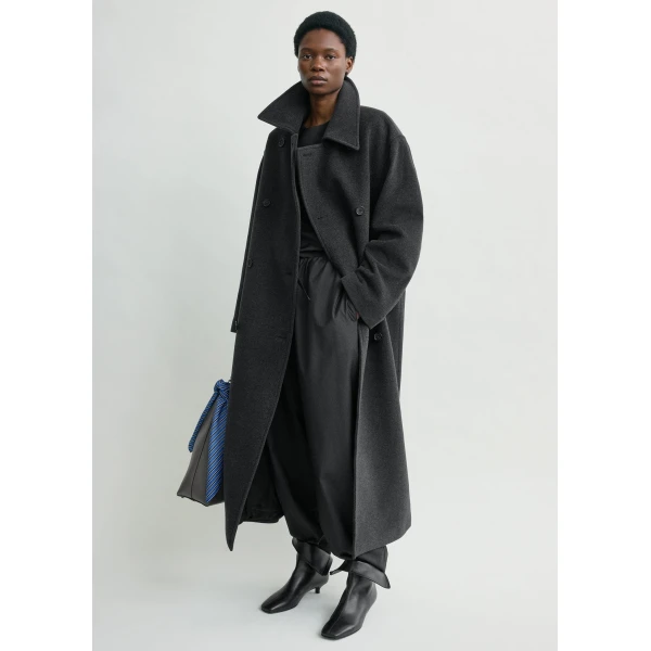 Totême Shield coat charcoal in Charcoal melange - Coats - Scandinavian Minimalist Luxury at Coveti
