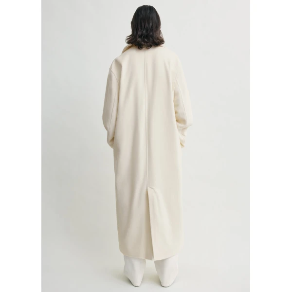Totême Shield coat in Ecru - Coats - Scandinavian Minimalist Luxury at Coveti