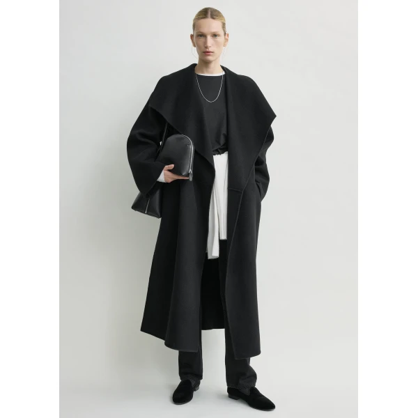 Totême Signature doublé coat in Black - Coats - Scandinavian Minimalist Luxury at Coveti