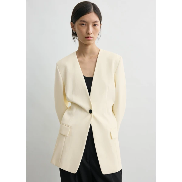 Totême Slouch blazer in Off-white - Jackets - Scandinavian Minimalist Luxury at Coveti
