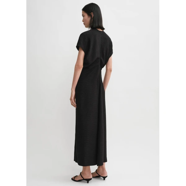 Totême Slouch waist crinkled dress in Black - Dresses - Scandinavian Minimalist Luxury at Coveti