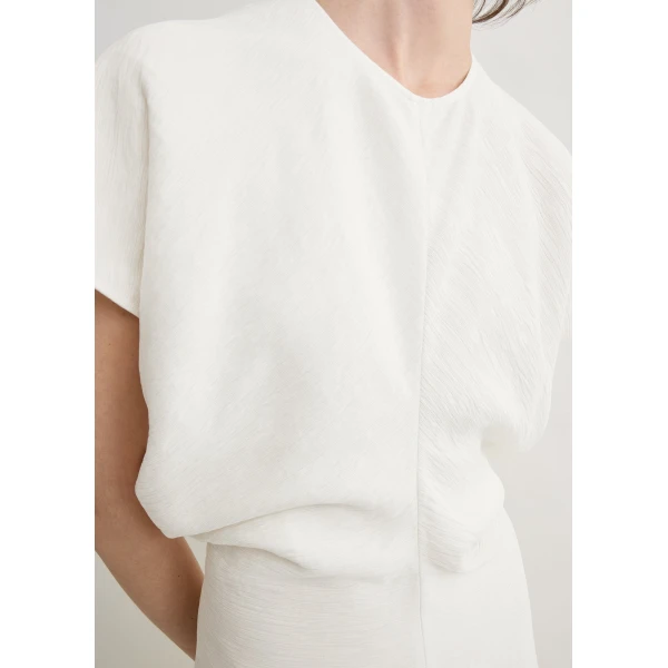 Totême Slouch waist dress in Off-white - Dresses - Scandinavian Minimalist Luxury at Coveti