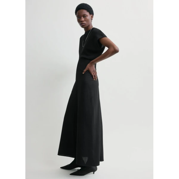 Totême Slouch waist wool dress in Black - Dresses - Scandinavian Minimalist Luxury at Coveti