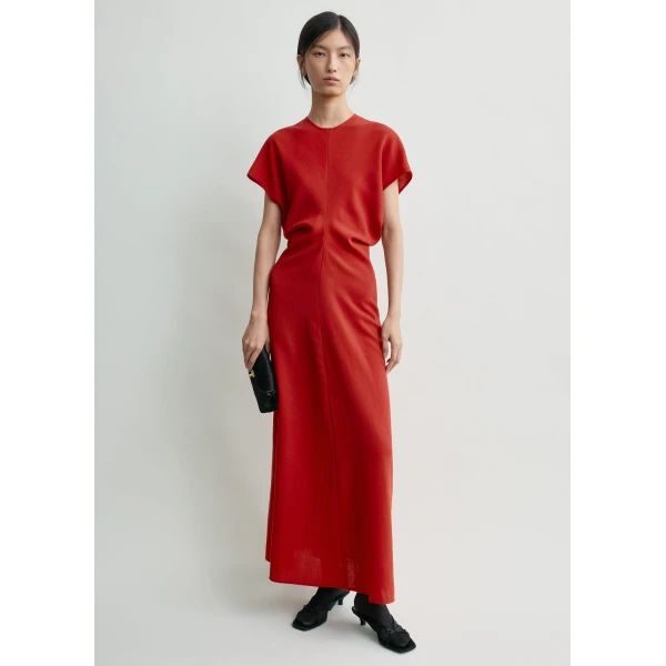 Totême Slouch waist wool dress in Poppy - Dresses - Scandinavian Minimalist Luxury at Coveti