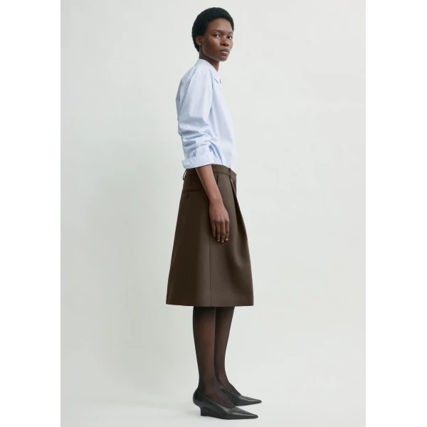 Totême Tailored pleat skirt in Bark - Skirts - Scandinavian Minimalist Luxury at Coveti
