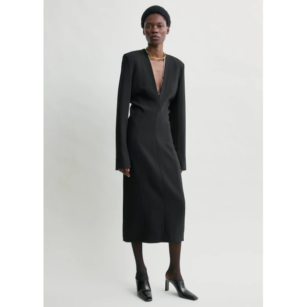 Totême Tailored slouch dress in Black - Dresses - Scandinavian Minimalist Luxury at Coveti